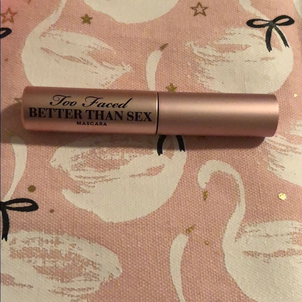 Too faced - Picture 3 of 4